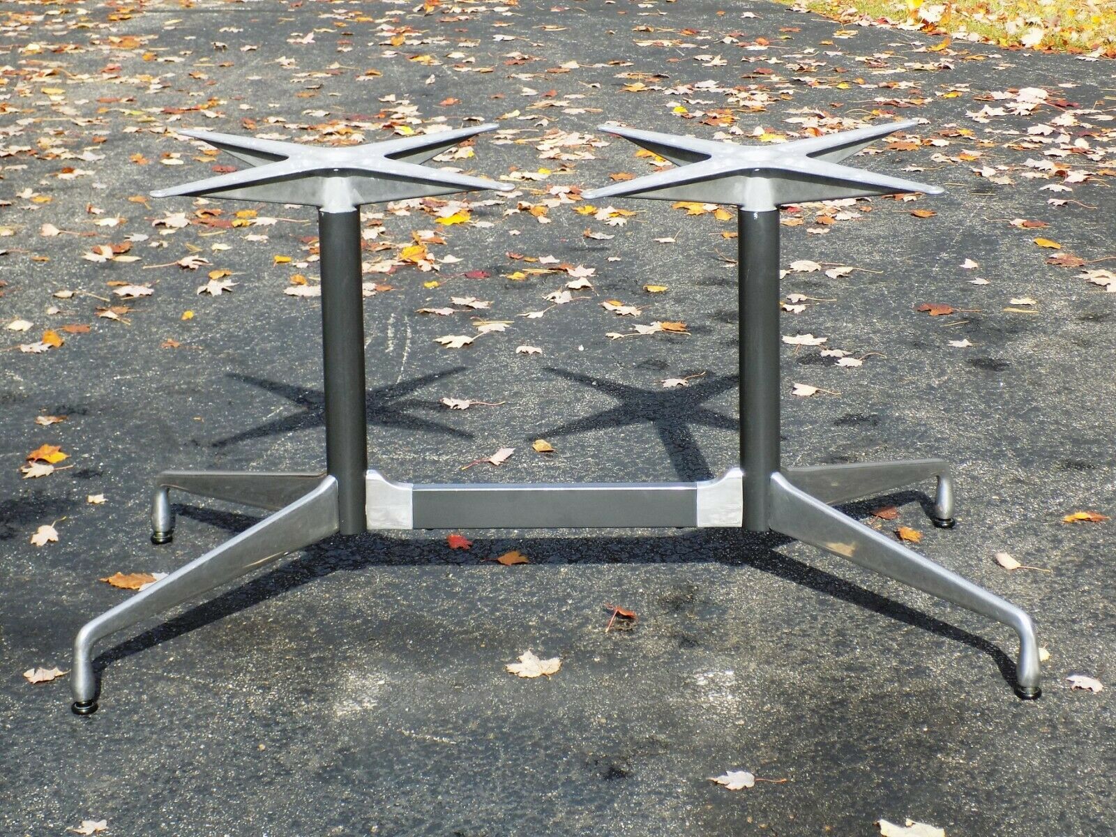 Authentic Herman Miller Charles Eames Design Segmented Dining Room ...