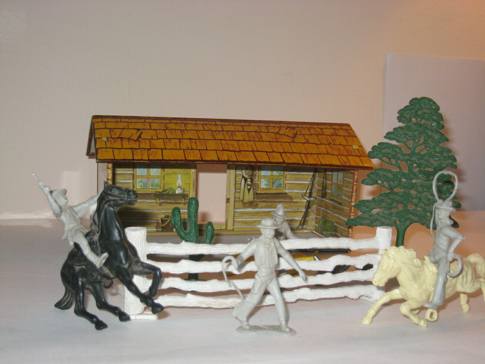 Vintage Marx Fort Apache Play Set 60s Tin Litho Cabin Building Cowboys ...
