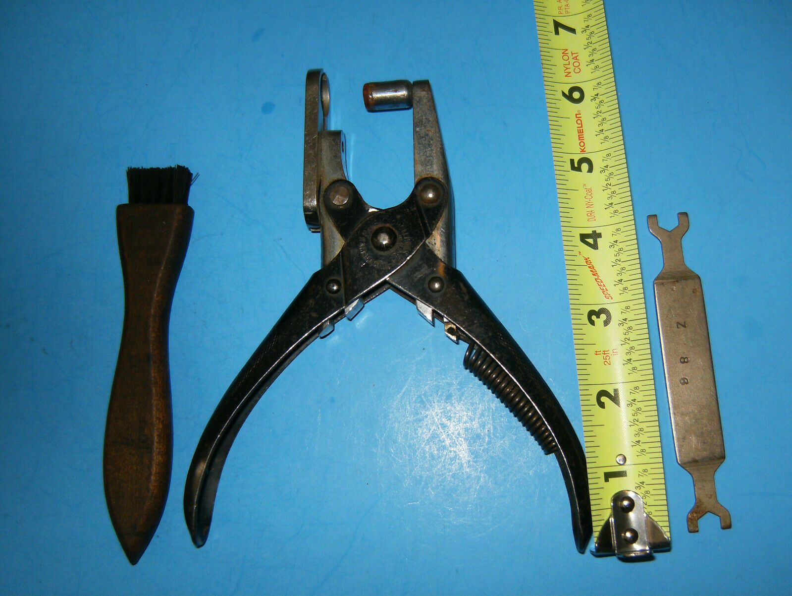 Bernard Key Ring removal Pliers for Typewriter Repair Tool